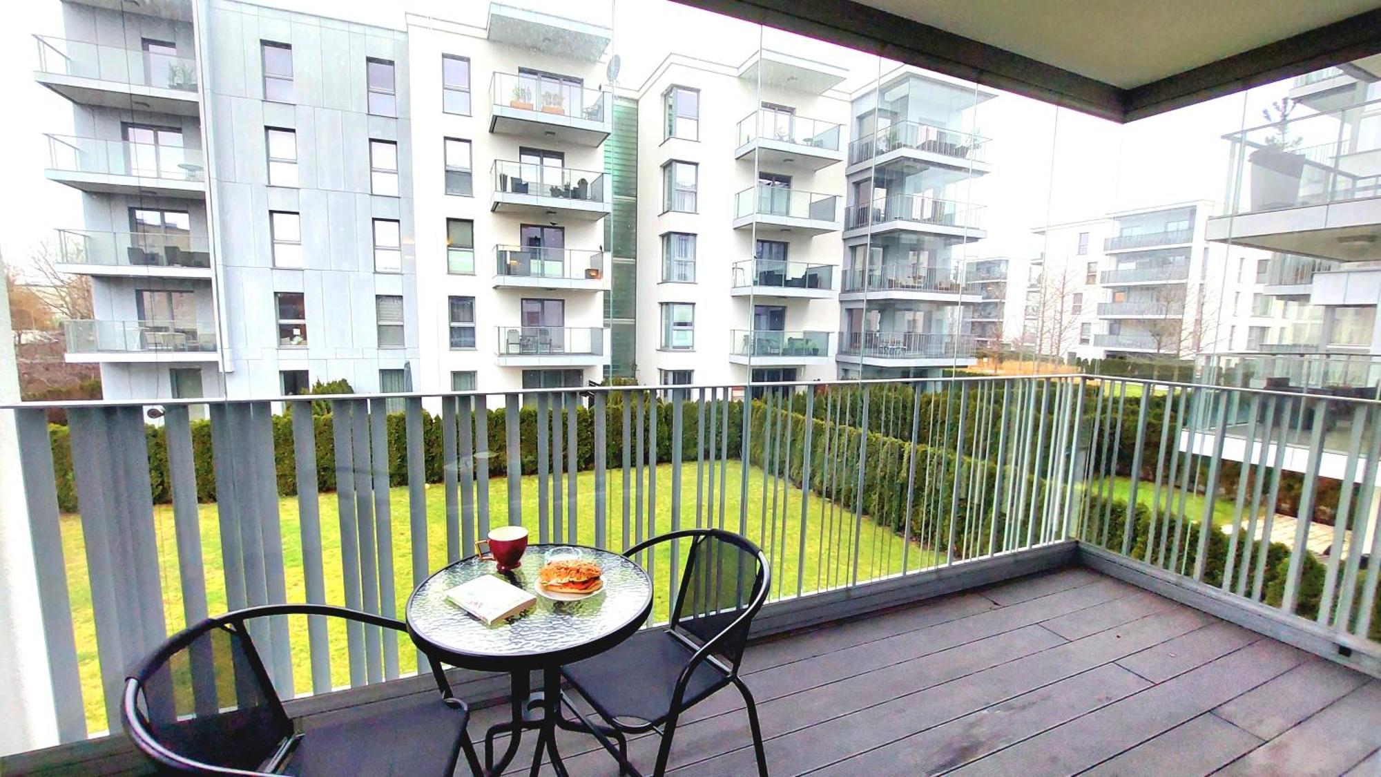 Sunny Breeze Apartment Next To The Beach By Triapart 그단스크 외부 사진